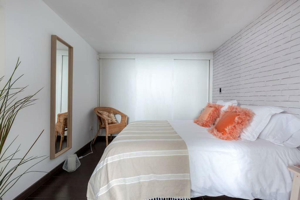 Modern Top Floor Loft At Malasana'S Heart Madrid Eksteriør bilde